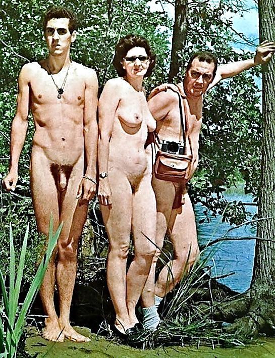 25P Fun Nudists