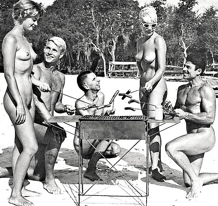 25P Fun Nudists