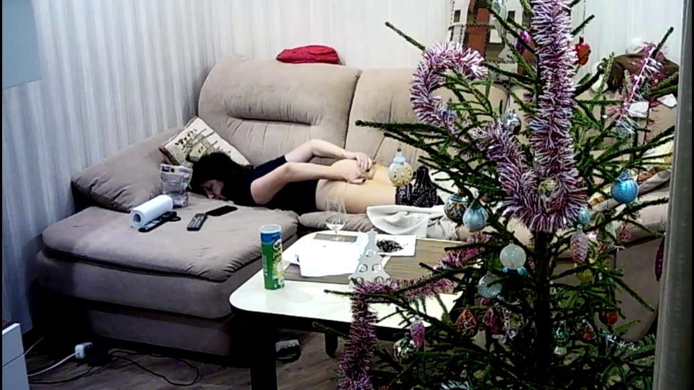 25P hidden cam amateur girl ip cam caught