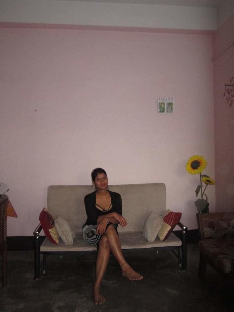 25P Bengali Couple Hotel LEaked 200 Pic