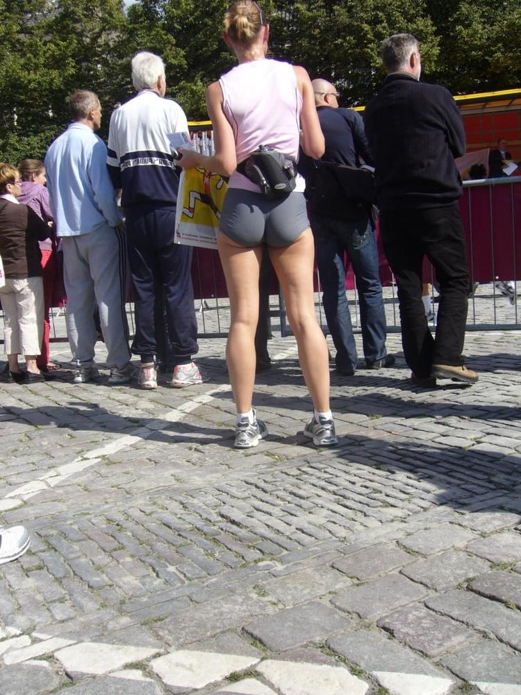 23P Streetlife (candid shorts &amp; upskirt)