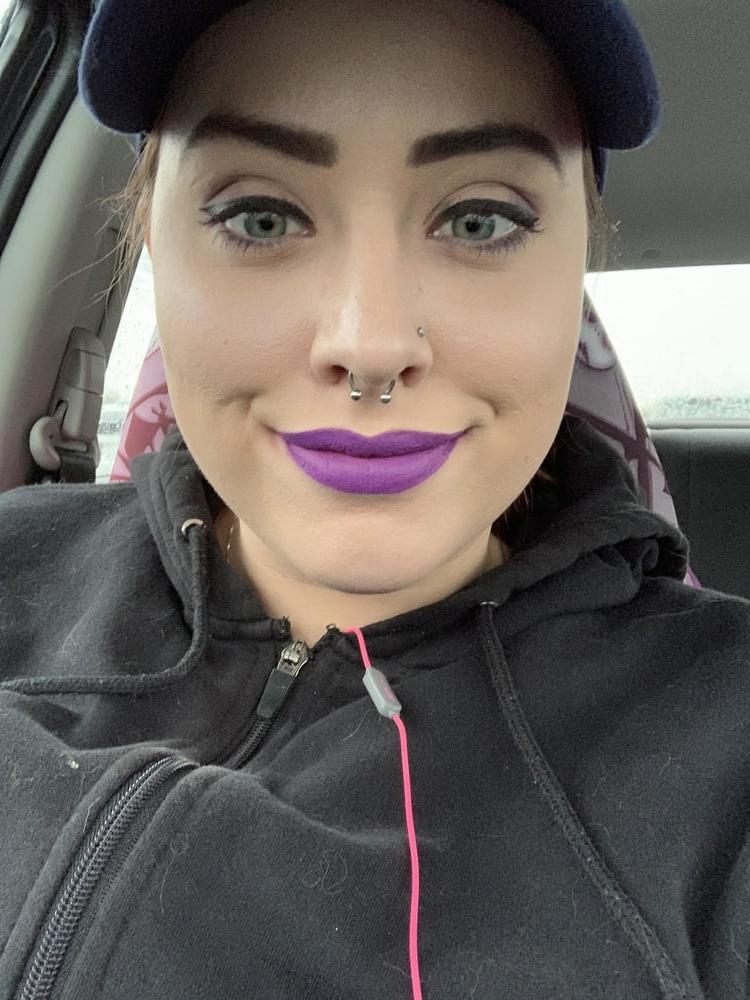 25P Exhibitionist Slut in the Car