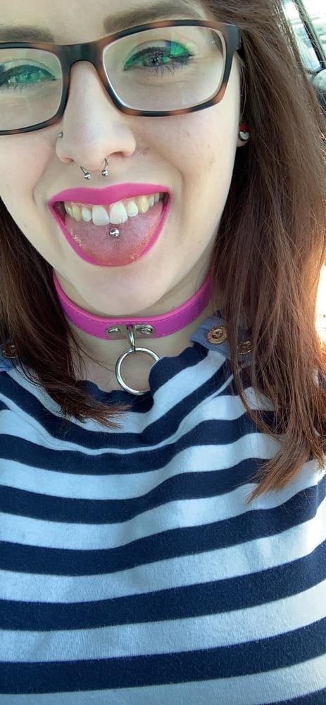 25P Exhibitionist Slut in the Car
