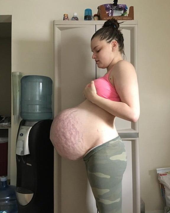 25P Huge Pregnant Belly and Boobs