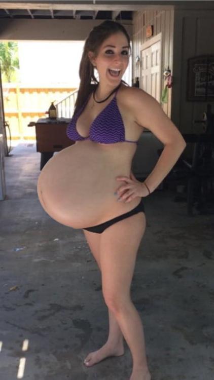 25P Huge Pregnant Belly and Boobs