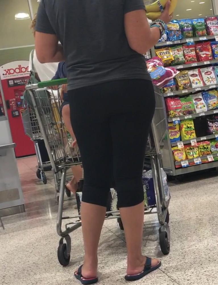 25P The PERFECT MILF Ass