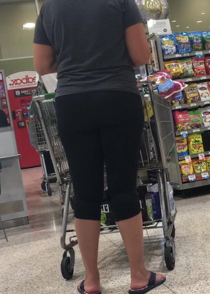 25P The PERFECT MILF Ass