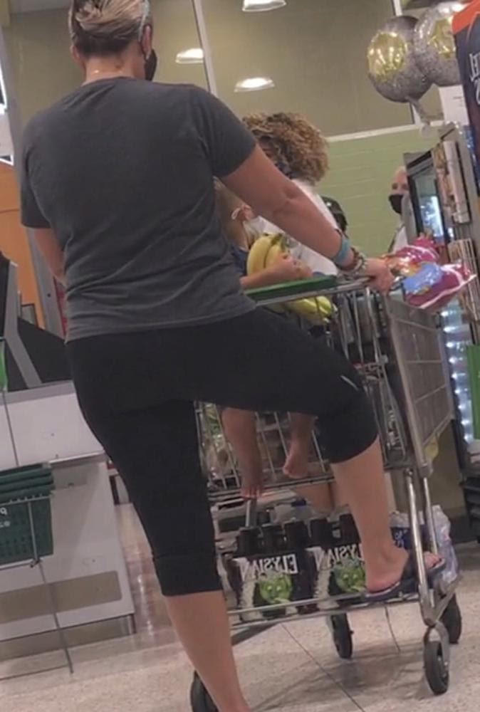 25P The PERFECT MILF Ass