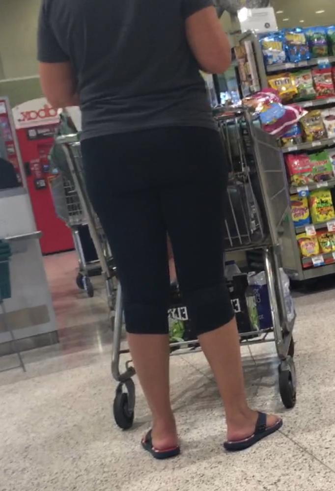 25P The PERFECT MILF Ass