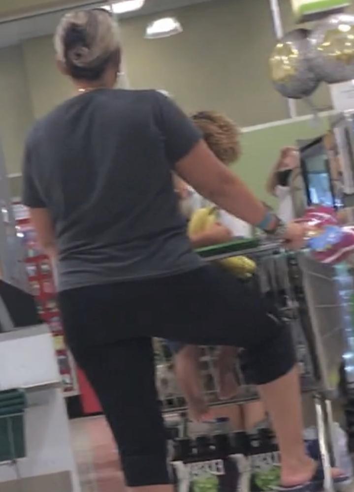 25P The PERFECT MILF Ass