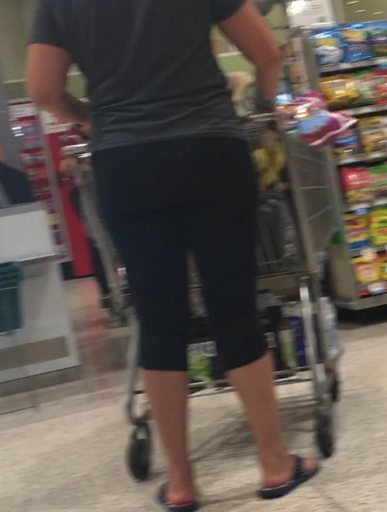 25P The PERFECT MILF Ass
