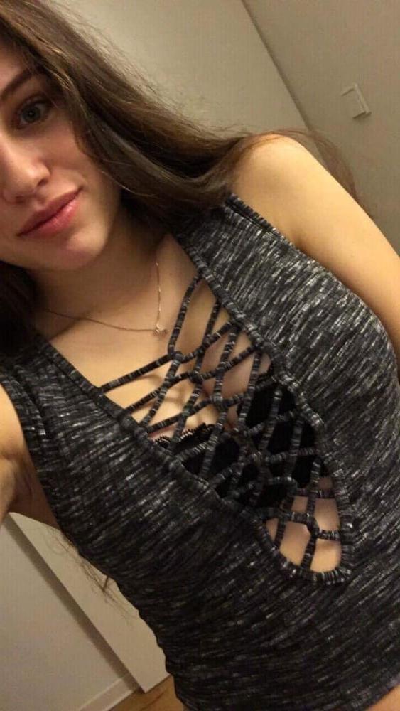 25P Perfect tits selfie slut