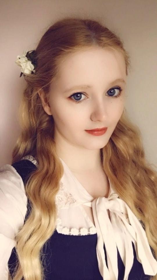 22P 1950s Housewife