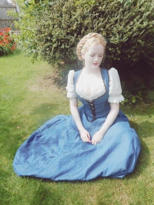 22P 1950s Housewife