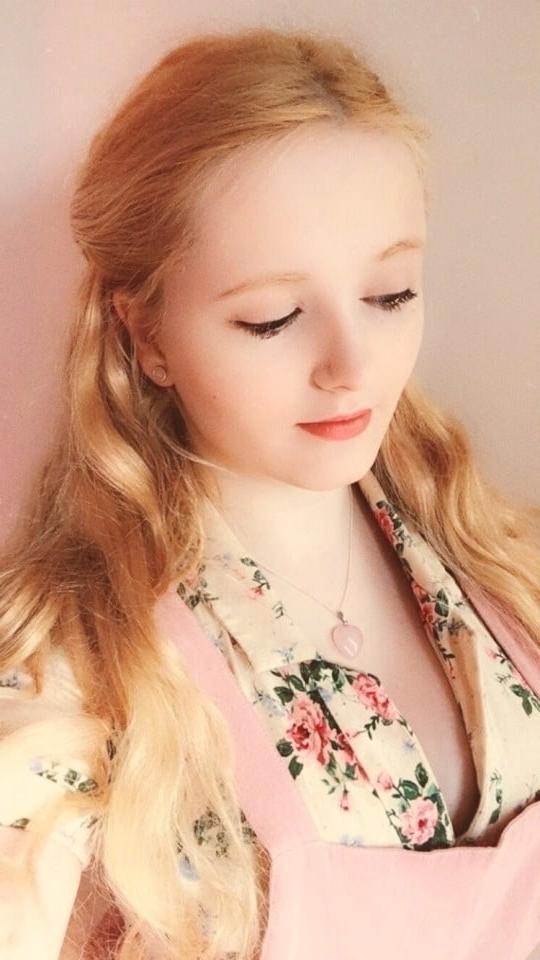 22P 1950s Housewife