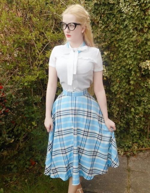 22P 1950s Housewife