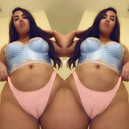 25P camel toe