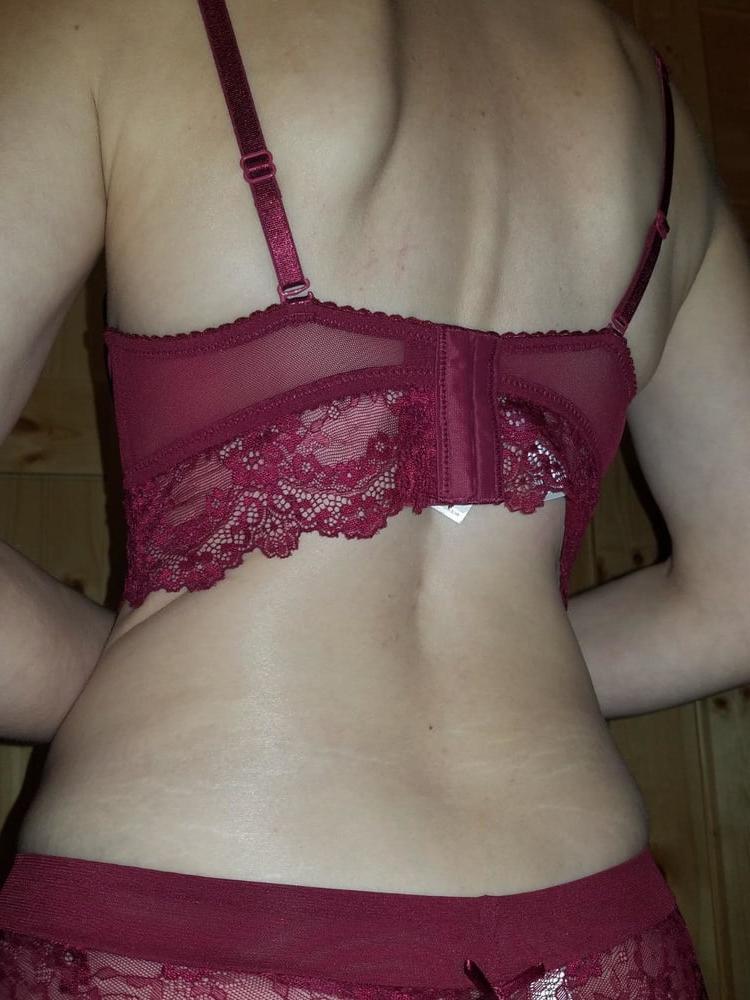 21P sexy housewife