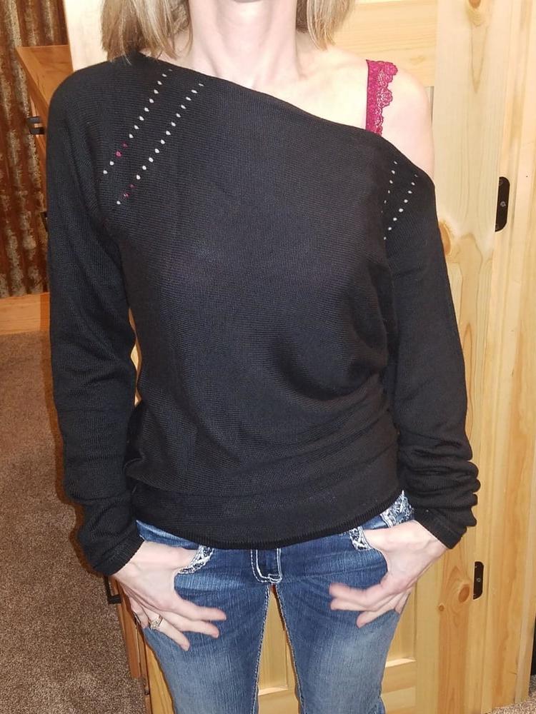 21P sexy housewife