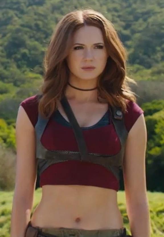 25P Favourite celeb belly buttons 2
