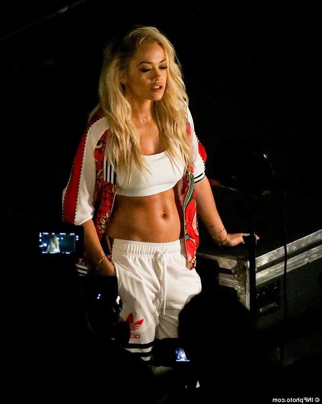 25P Favourite celeb belly buttons 2