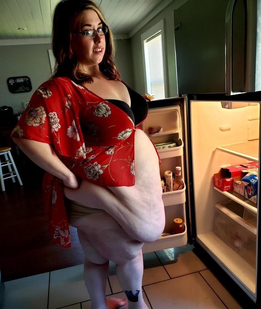 25P Belly To Knees 4