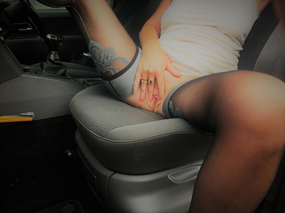 23P public car park pussy Amberx
