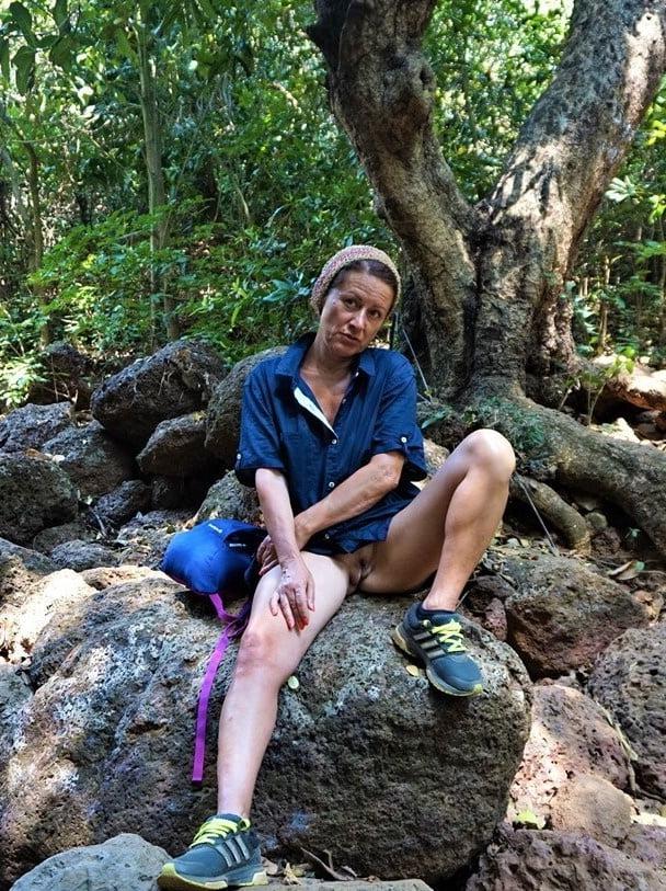 17P moms friend n i went hiking