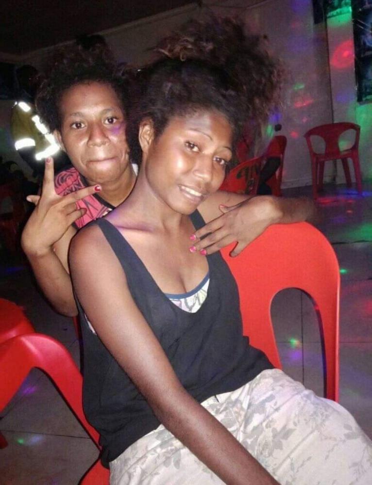 6P Skinny PNG girl fucked in cheap guest house