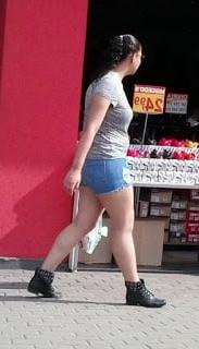 6P Gostosa de shorts