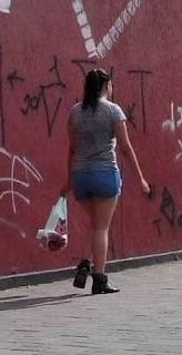 6P Gostosa de shorts