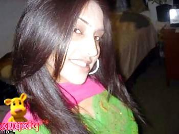 12P Paki slut to cum over 