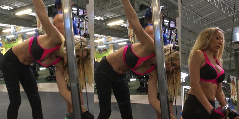 25P Blonde Gym Bunny Loves to Show Belly.