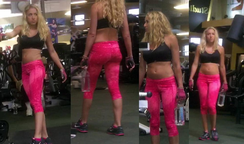 25P Blonde Gym Bunny Loves to Show Belly.