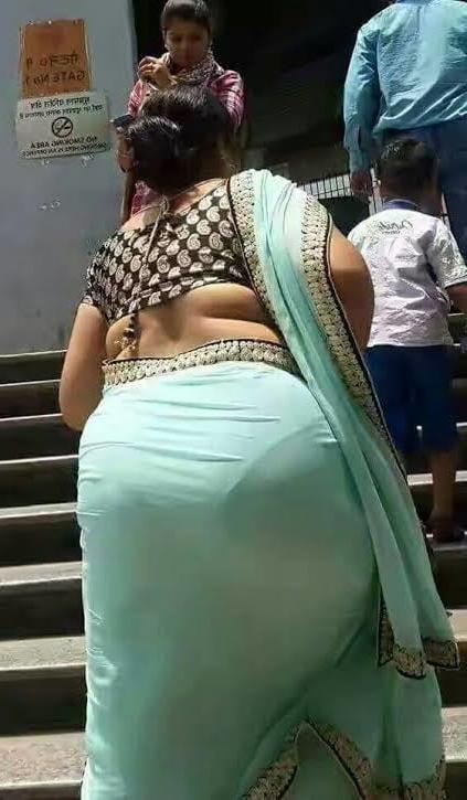 19P panty line show