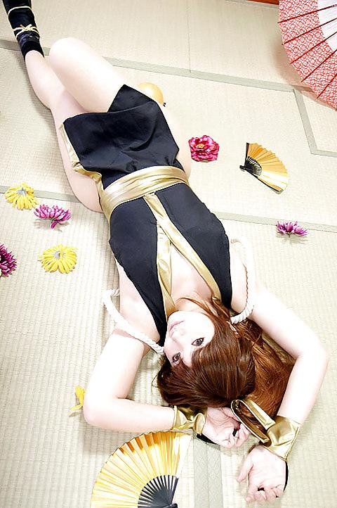 25P Jap Girls Pose