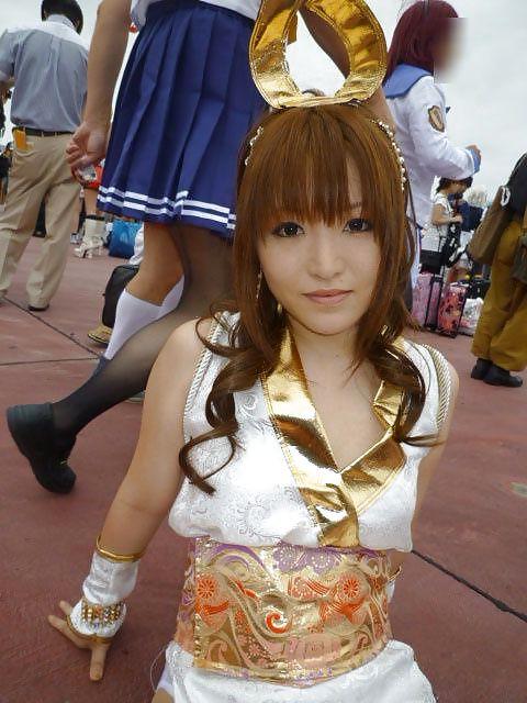 25P Jap Girls Pose