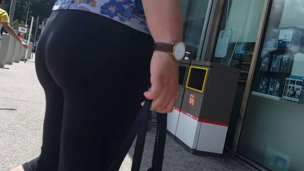 25P my sexy slut friend with legging vpl