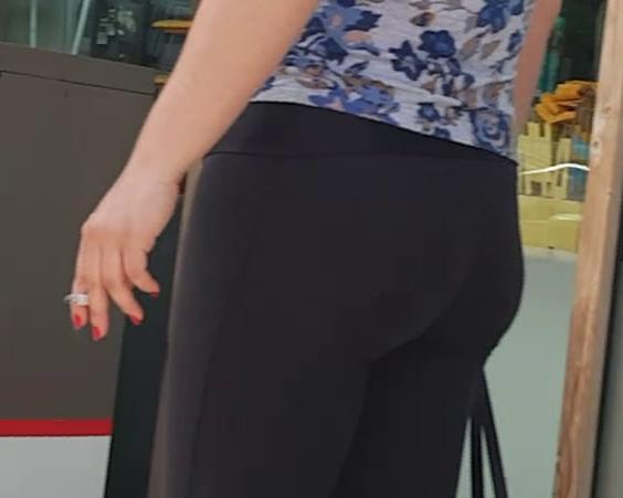 25P my sexy slut friend with legging vpl