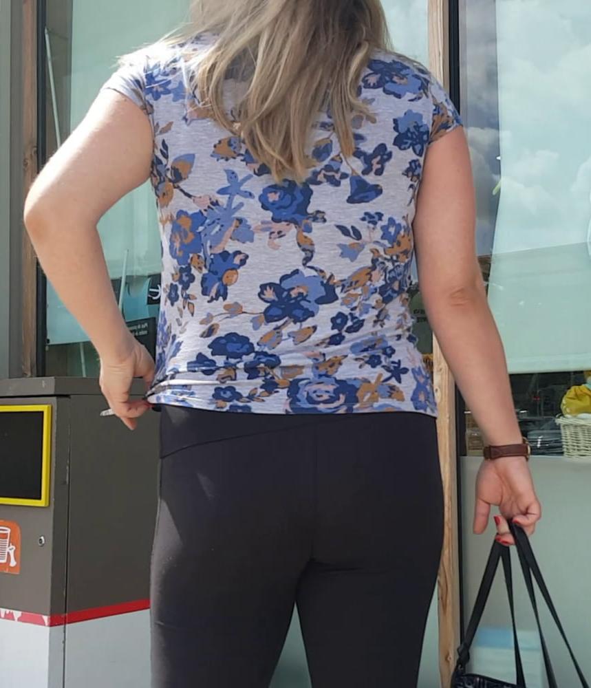 25P my sexy slut friend with legging vpl