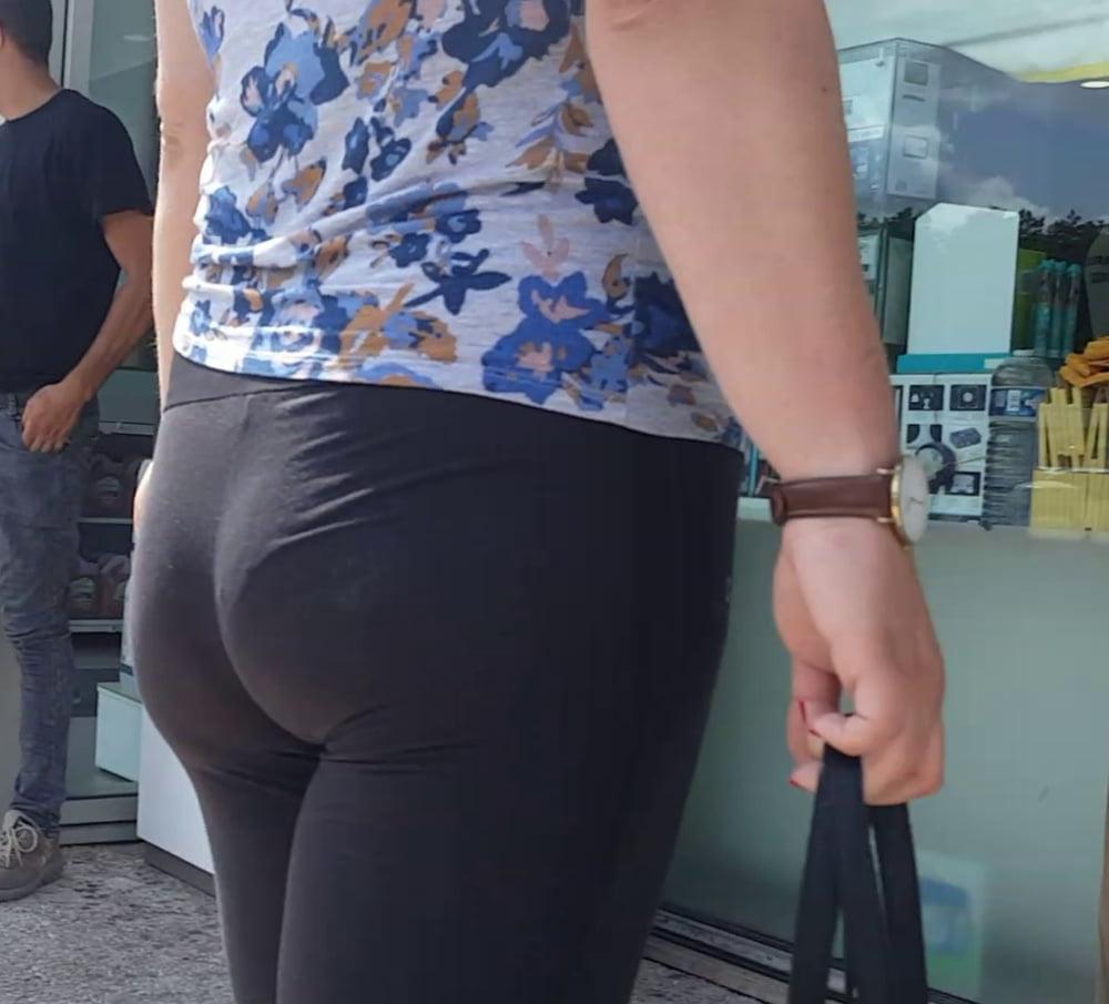 25P my sexy slut friend with legging vpl