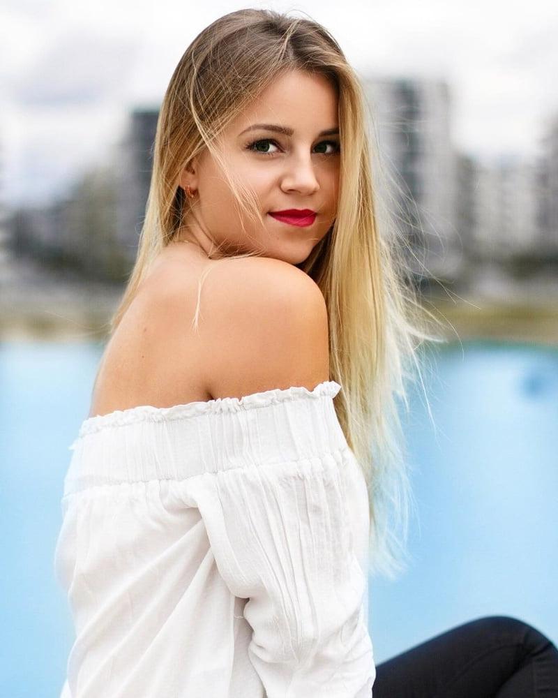 21P hot austrian teen victoria