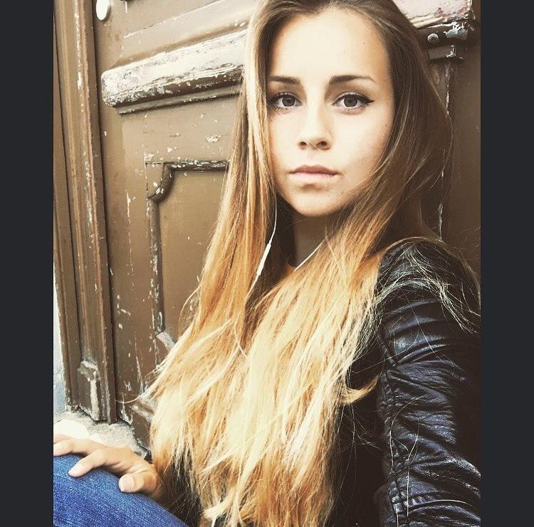 21P hot austrian teen victoria