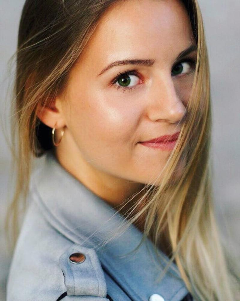 21P hot austrian teen victoria