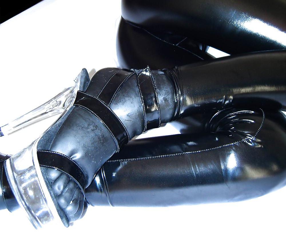8P Shiny, glossy