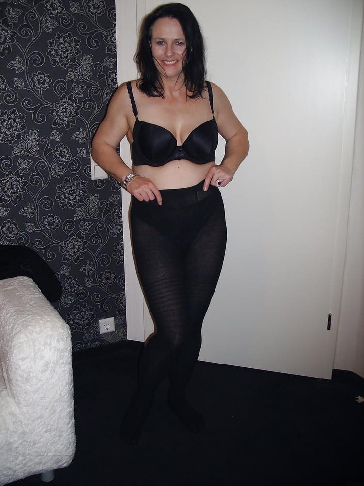 25P Aunty's Busty Best Friend