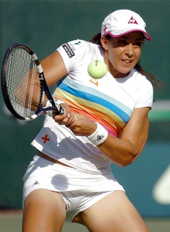 20P Upskirt tennis 