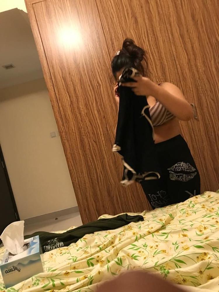 13P Hottest Sexiest babe in hotel
