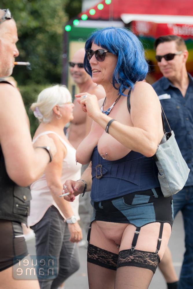 25P Nude in Public Berlin - Preview