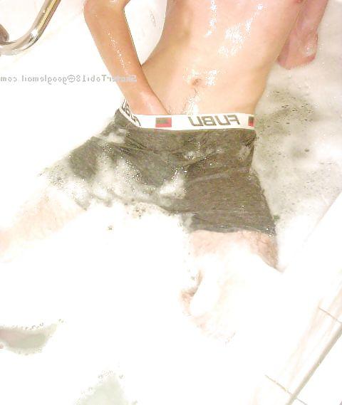 25P Ich mit geiler short im wasser wixen 